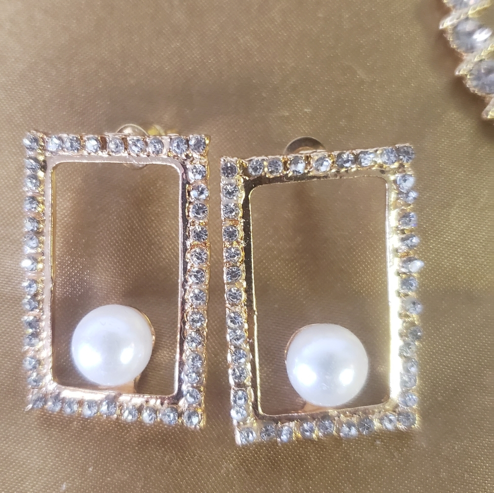 Lucy Jewelry Earing
